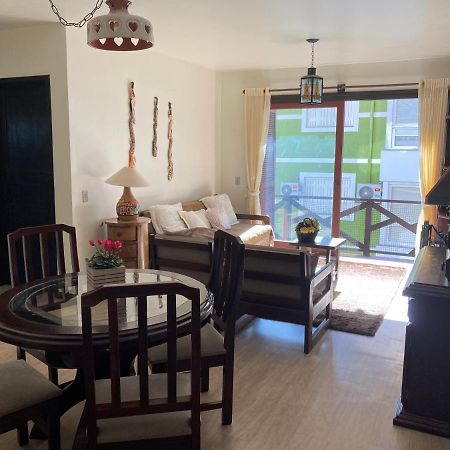 Apartamento Centro De Gramado. Apartment Luaran gambar