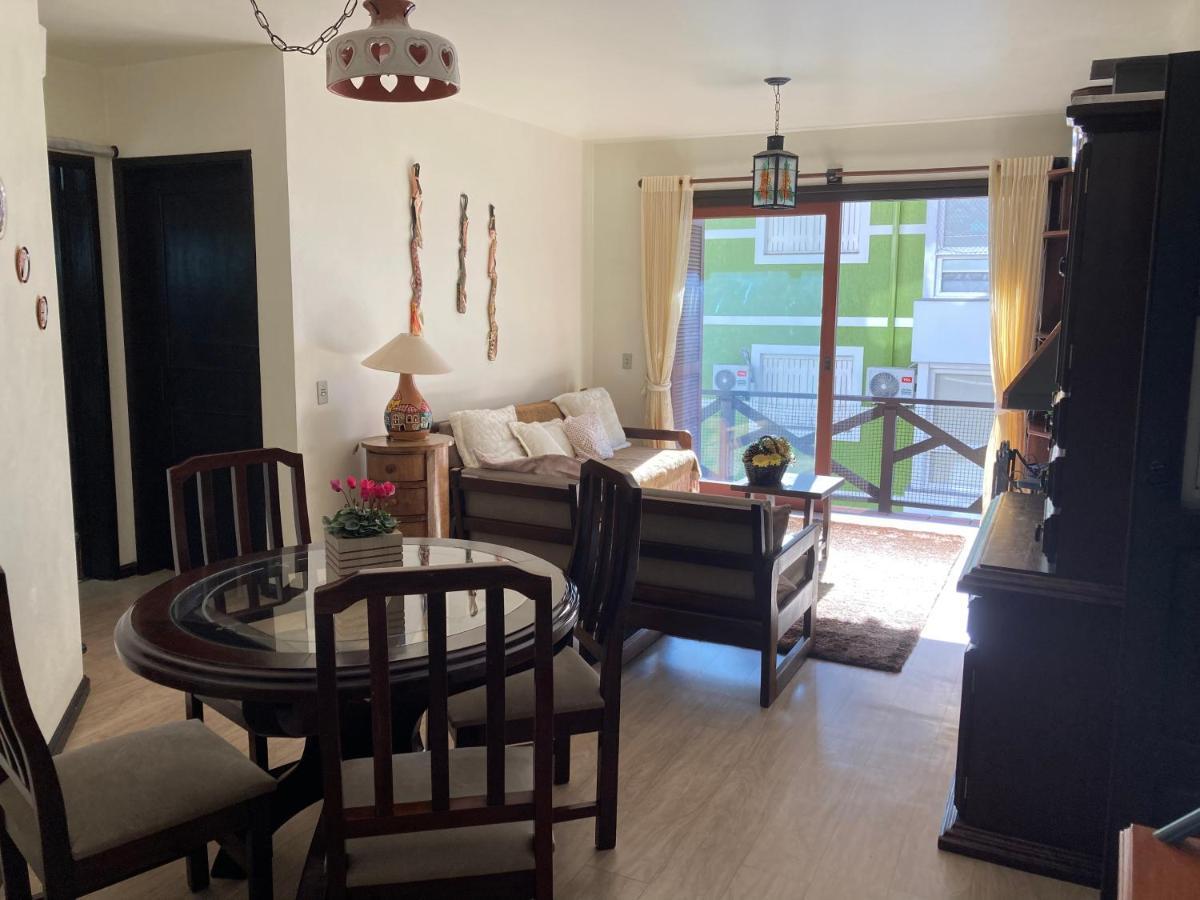 Apartamento Centro De Gramado. Apartment Luaran gambar