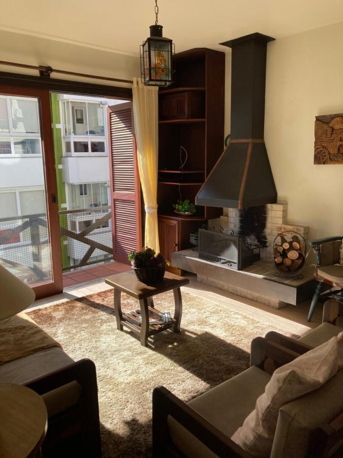 Apartamento Centro De Gramado. Apartment Luaran gambar