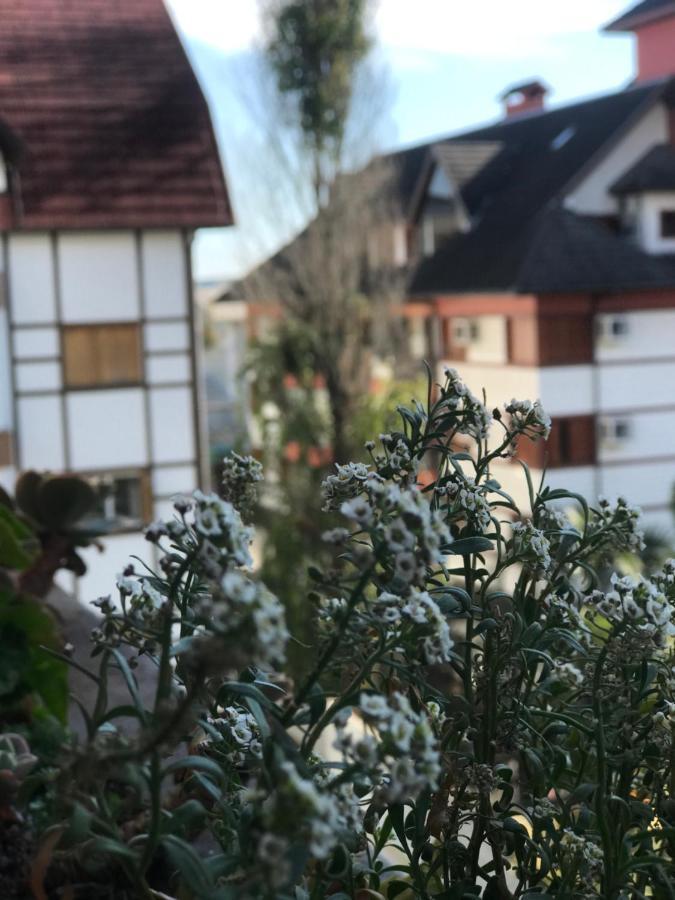 Apartamento Centro De Gramado. Apartment Luaran gambar