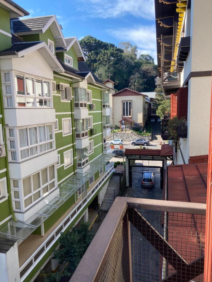 Apartamento Centro De Gramado. Apartment Luaran gambar