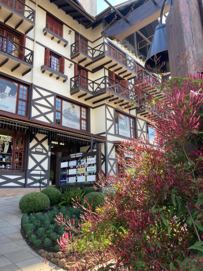 Apartamento Centro De Gramado. Apartment Luaran gambar